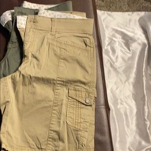 2 for 1  Lee sinfully soft cargo shorts